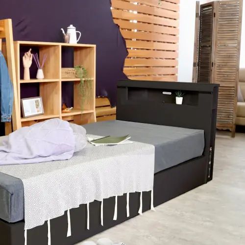 セミダブルベッド セミダブルサイズ LEDライト付き コンセント付き 収納ベッド ブラック シンプル 幅141cm 長さ210.1cm 高さ80cm|ユアダイニング 店