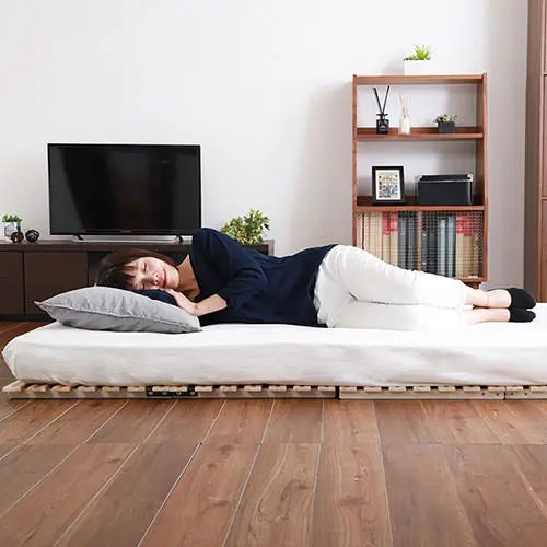 セミダブルベッド すのこ臥榻 置き目臥榻 折りたたみ臥榻 上端受け答え 生まれながら木当て嵌める 牢固たる うす暗い赤銅色 幅83糎 長さ207糎