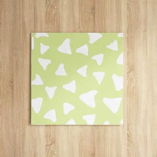上品で優雅な雰囲気を演出する 北欧のファブリックパネル