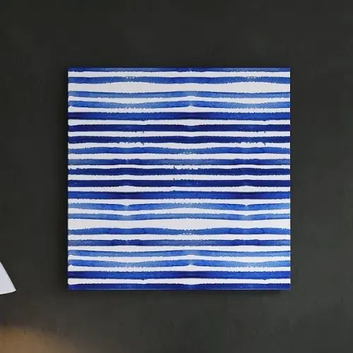 ブルーの水彩画風ストライプデザイン 幾何学模様のウォールデコ