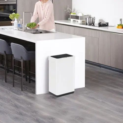 清潔感と機能性を兼ね備えた ダストBOX ホワイト