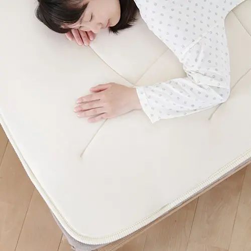 敷きパッド セミシングル シングル セミダブル ダブル 軽量 丸洗い可 吸水 シンプル 日本国産 スムースニット アイボリー 立体メッシュ ブラウン