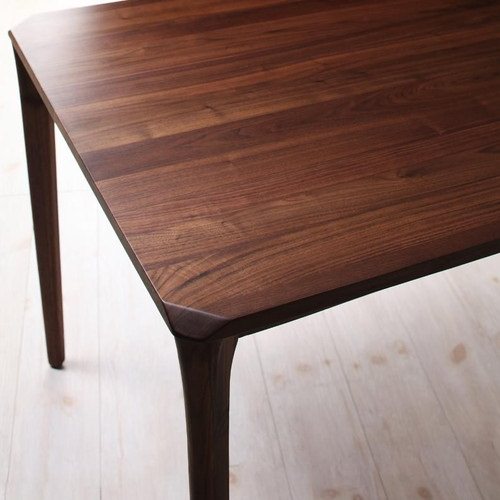 4人用ダイニングテーブル 幅150cm 奥行き85cm 高さ70cm 天然木使用 木脚 シンプル アジャスター付き｜ユアダイニング 店