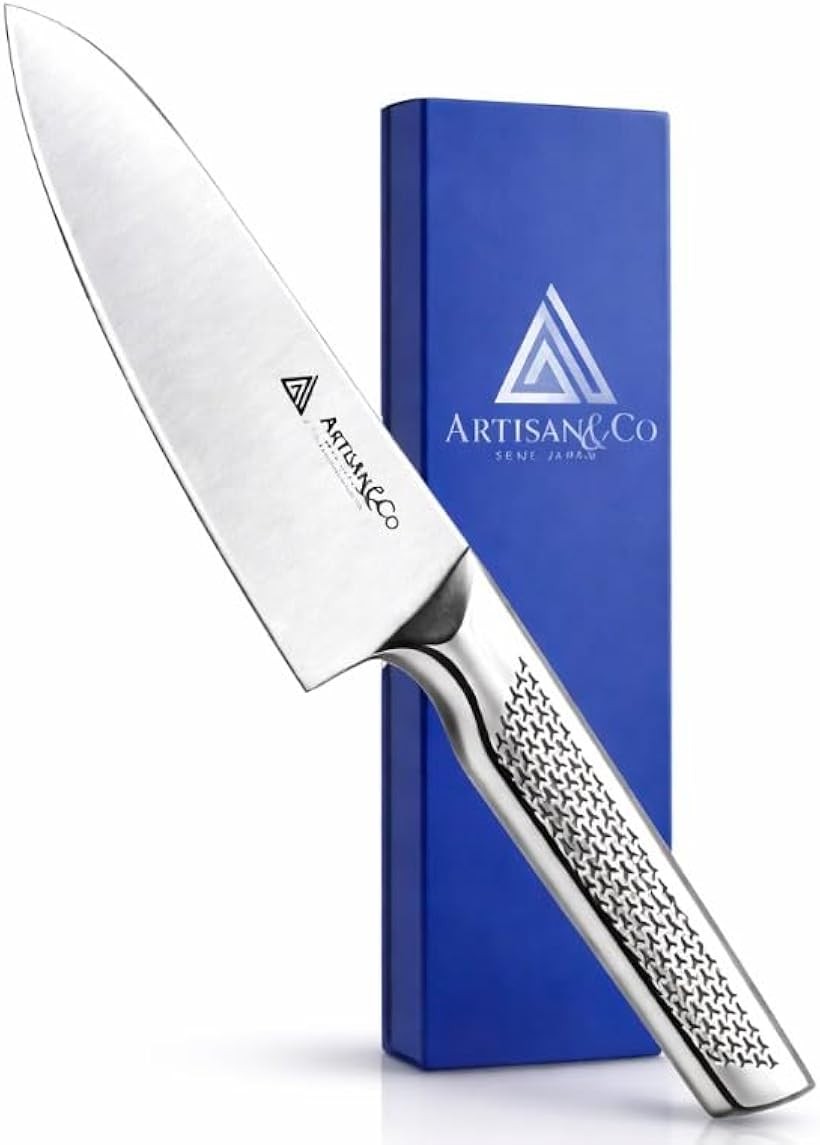 プロ料理人と刀匠が推薦ARTISAN＆Co.SEKI.JAPAN 岐阜県関市製 三徳包丁 プロが愛用する切れる包丁 シャープナー 2点セット オールステンレス 食洗機対応 両刃 (シルバー, 三徳包丁185mm + シャープナー付き)