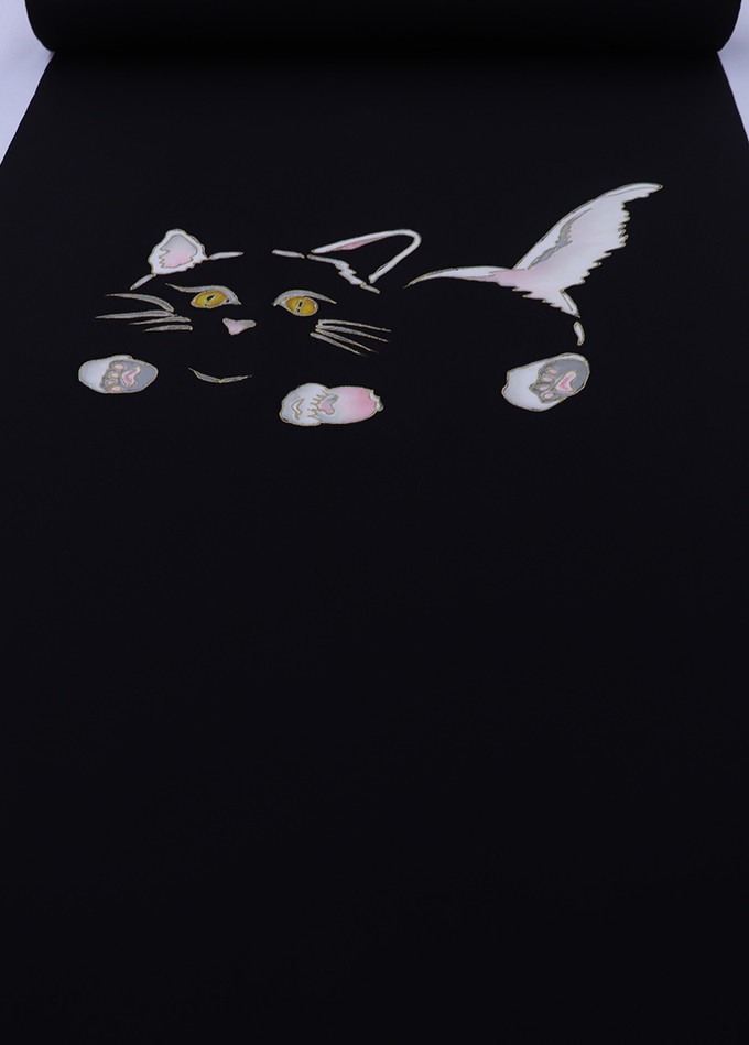 【猫好きさん必見★】未仕立て◆正絹【五泉練】九寸名古屋◆黒地　猫・足跡【新品】洒落帯