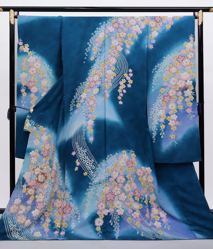 ★【下見ＯＫ】【十日町 関芳謹製】未仕立て　新品振袖【部分絞り】仮絵羽◎幻想的なブルーグリーン系・海緑色（かいりょくしょく）　桜【紋意匠】金彩｜和装の優彩