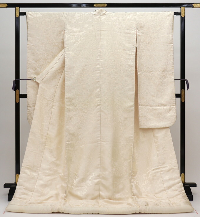 白打掛【中古】正絹◆オフホワイト　花爛漫　落款入り【状態ランクＢ】◆