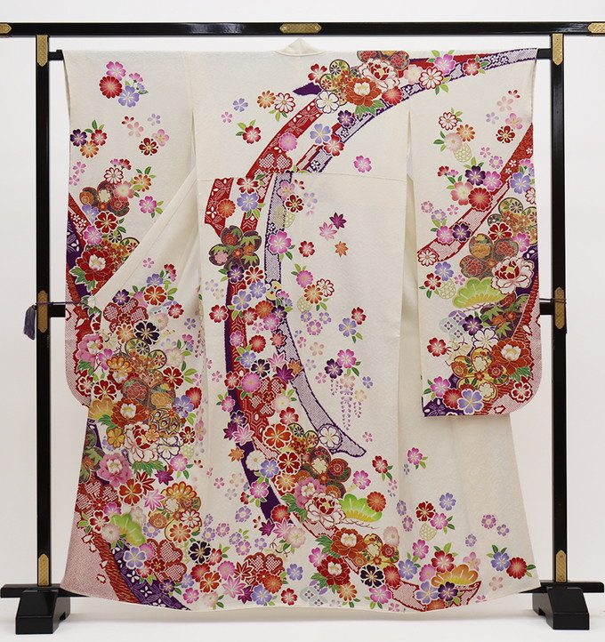 ◇振袖【中古】オフホワイト系・花爛漫　束ね熨斗【状態ランクB】