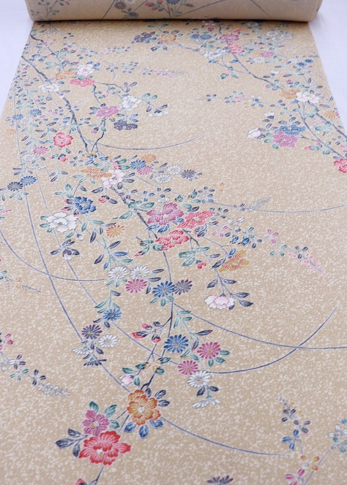 布切れ◆小紋着尺 正絹 薄卵色（うすたまごいろ）系 秋の顕花植物 たたき風◆巾約36.5珊