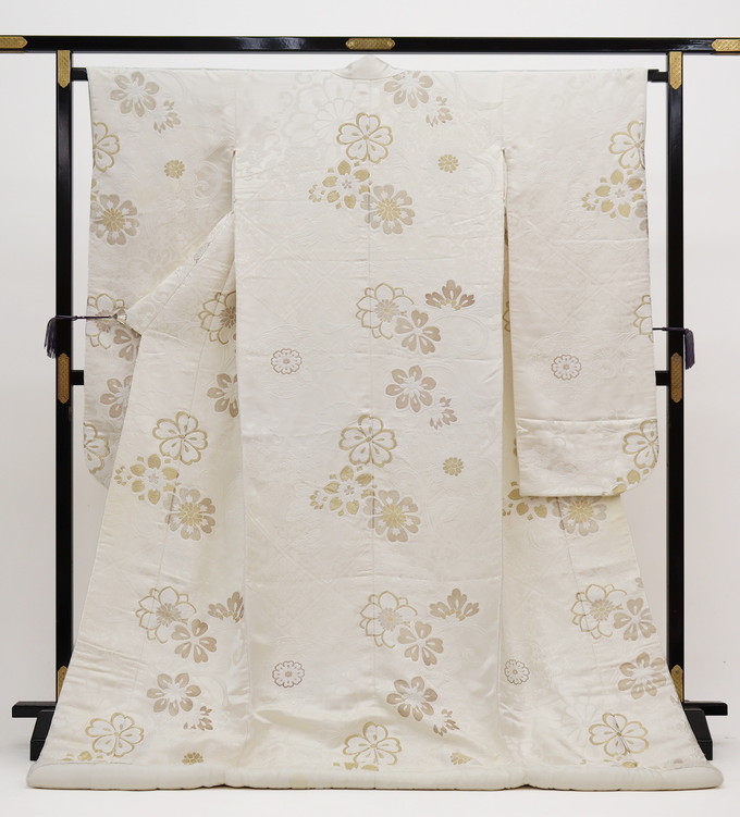 白打掛【中古】正絹◆織　オフホワイト　華　ラメ入り【状態ランクＢC】◆｜和装の優彩