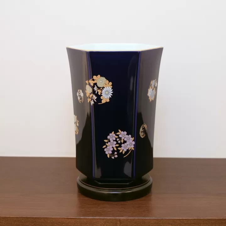 木蓮-花瓶 670-1083.jpg