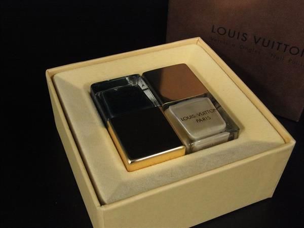 LOUIS VUITTON限定ネイル。新品未使用。店舗限定。レアです！ 11580764.jpg