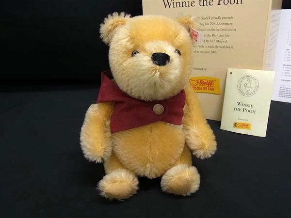 赤ハーマン社製ウィニー・ザ・プー　2001年　くまのプーさん　限定品　レア　美品 Amazon.co.jp: (US Disney Storeより) 