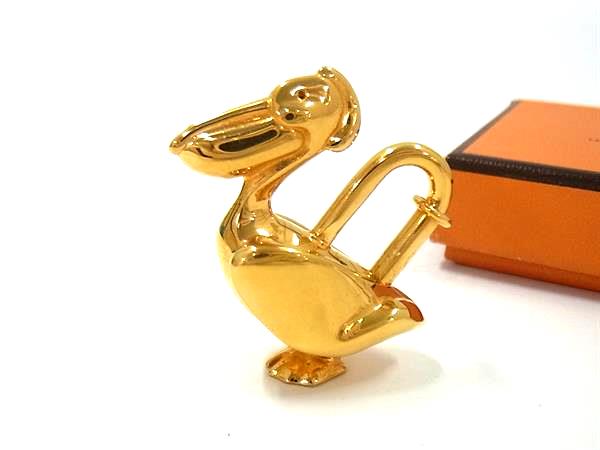 美品！エルメス カデナチャーム キーホルダー ゴールドパリの風 楽天市場】エルメス カデナ チャーム L'air de Paris パリの空気