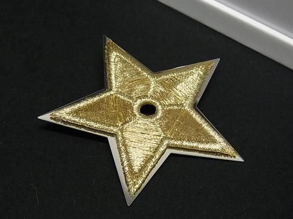 クリスチャンディオール　Christian Dior ピンブローチ　リボン Christian Dior リボンモチーフピンブローチ、コサージュ 美品