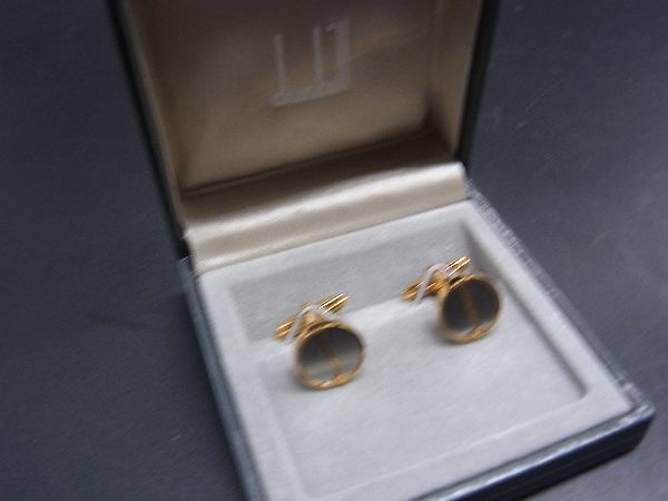 ■新品同様■ ALFRED DUNHILL アルフレッドダンヒル シェル カフスボタン カフリンクス 紳士 メンズ ピンク系×シルバー系 FV2870 楽天市場】□新品同様□ ALFRED DUNHILL アルフレッドダンヒル シェル