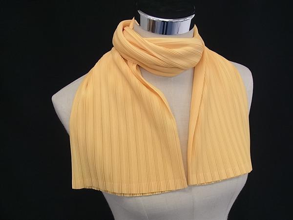 ■新品■未当て嵌める■ ISSEY MIYAKE イッセイミヤケ PLEATS PLEASE ポリエステル100％ 袈裟 肩かけ レディース 黄色系 FV5276