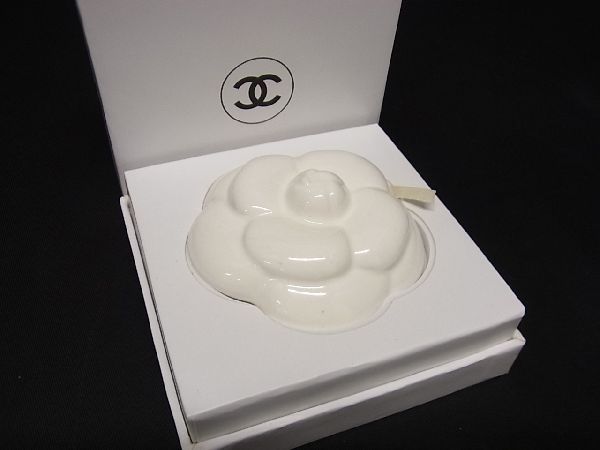 楽天市場】未使用 CHANEL シャネル カメリア ペーパーウェイト 白
