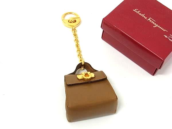 サルヴァトーレフェラガモ　新品　チャーム 楽天市場】【新品未使用品】Salvatore Ferragamo サルヴァトーレ