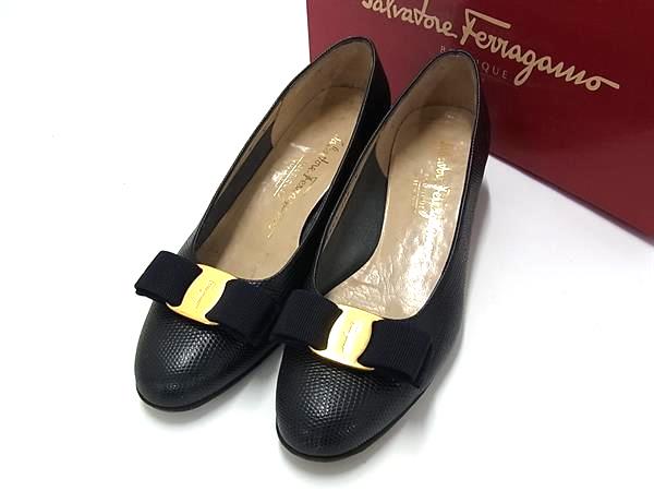 Salvatore Ferragamo BOUTIQUE ヴァラリボン パンプス ヴァラ・リボン パンプス - ウィメンズ | Ferragamo