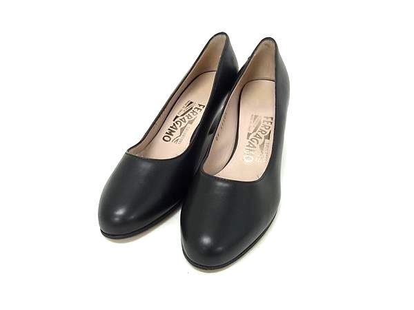 美品 フェラガモ フラットシューズ パンプス 黒 24cm FERRAGAMO フェラガモ フラット パンプス VARINA Salvatore