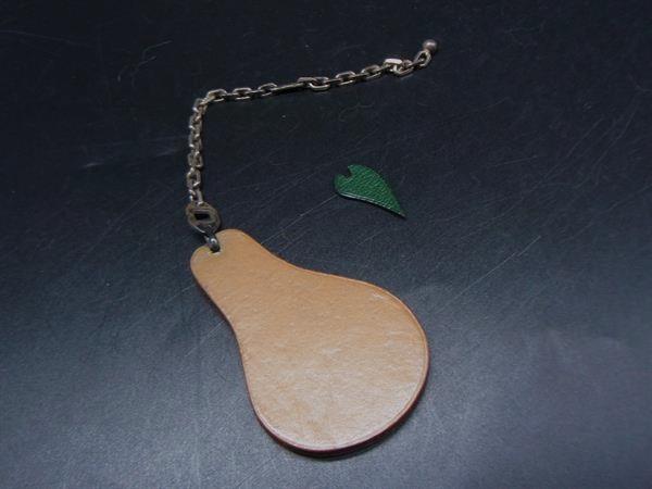 HERMES レザー チャーム 洋梨 ペア 楽天市場】HERMES エルメス フルーツモチーフ ラフランス 洋梨モチーフ