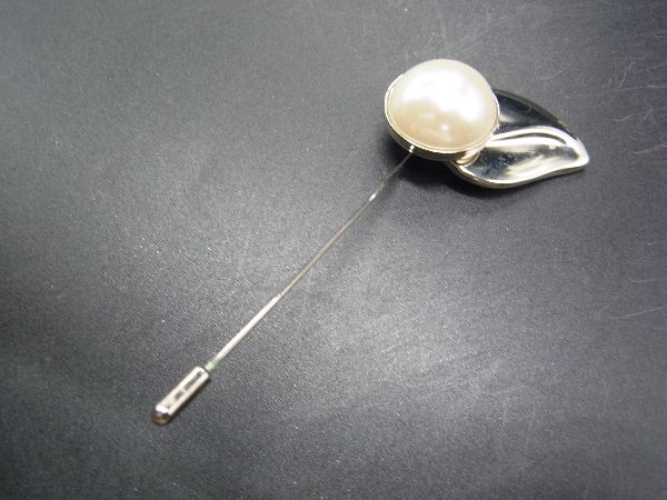 楽天市場】□新品同様□ AMI PARIS アミパリス ピンブローチ