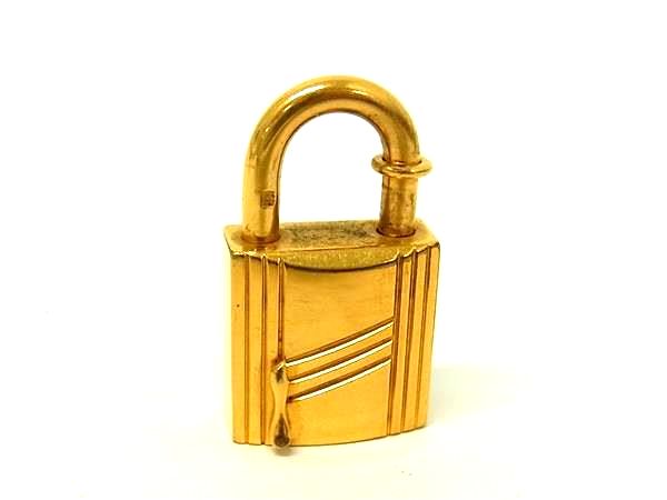 HERMES エルメス ANNEE ARBRE 1998年押さえる 樹液 カデナ 南京錠 引きつける 首飾りとっ始め 付属物 ゴールド系 BR2701