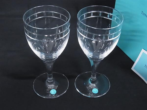TIFFANY&Co. ティファニー アンパサンド ペアグラス ワイングラス ペアグラス ワイングラス Tiffany ティファニー 白 プレゼント 女性