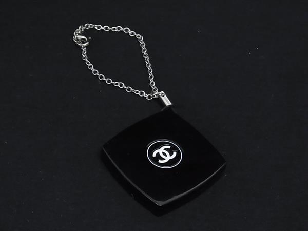 CHANEL ブラック ナイロン キーホルダー CHANEL ブラック ナイロン キーホルダー