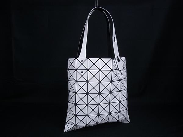 ■美品■ BAO BAO ISSEY MIYAKE バオバオイッセイミヤケ プリズム PVC ハンドバック トートバッグ 白いこと系 HA3817