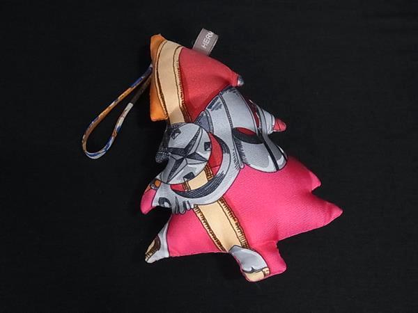 ■極美品■ HERMES エルメス プティアッシュ 絹地 飾りもの ヨーロッパ樅 サクラ色系×マルチ色合い HA4586