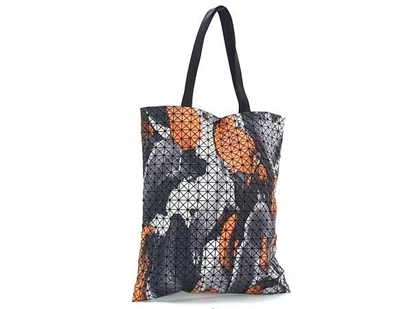 ■新品負けず劣らず■ BAO BAO ISSEY MIYAKE バオバオイッセイミヤケ CRISPY クリスピー PVC トートバッグ 黒いこと系×オレンジ色系 HA6546