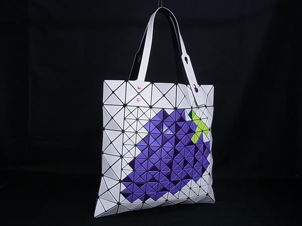 ■新品負けず劣らず■ BAO BAO ISSEY MIYAKE バオバオイッセイミヤケ FRUITS フルーツ 葡萄 PVC ハンドバック トート 白いこと系 FX6426