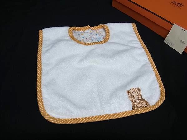 ■新品負けず劣らず■ HERMES エルメス 通行手形通行手形 綿織物100% スタイ よだれかけ もの言う花装置 白いこと系×オレンジ色系 FX6880