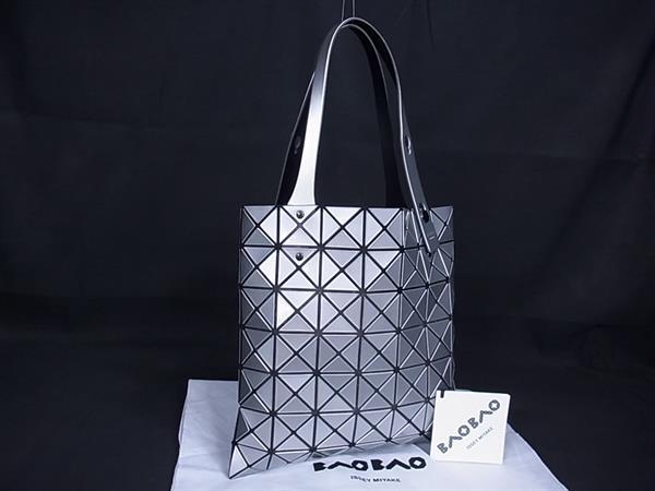 ISSEY MIYAKE BOSTON バオバオ バンドバッグ シルバー 楽天市場】【新品未使用品】【バッグ】BAO BAO ISSEY MIYAKE