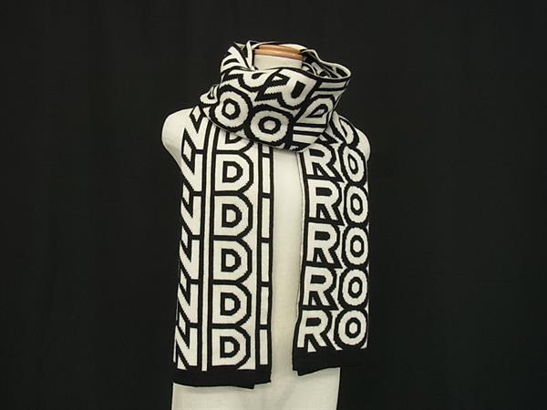 楽天市場】フェンディ マフラー・ストール FENDI FFロゴ FXS124 AH7M