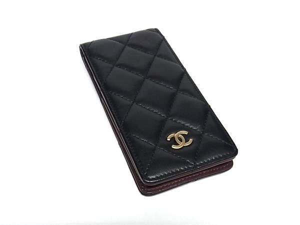 ■美品■ CHANEL シャネル ココマーク マトラッセ 子ヒツジ素はだ iPhone 5/5s 相応う アイフォンケース スマホケース 黒いこと系 FQ1568
