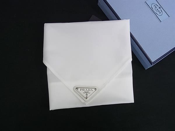 楽天市場】未使用 プラダ PRADA 三角ロゴ フーラード スカーフ 白