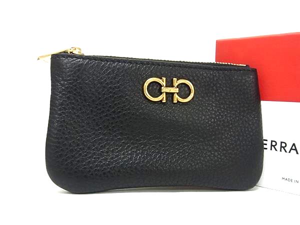 ■新品負けず劣らず■ Salvatore Ferragamo フェラガモ DP-220383 ダブルガンチーニ なめし革 コインケース 御釣り入れ 黒いこと系 BN7495