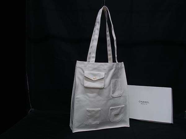 楽天市場】【新品未使用品】【バッグ】CHANEL シャネル ラージ