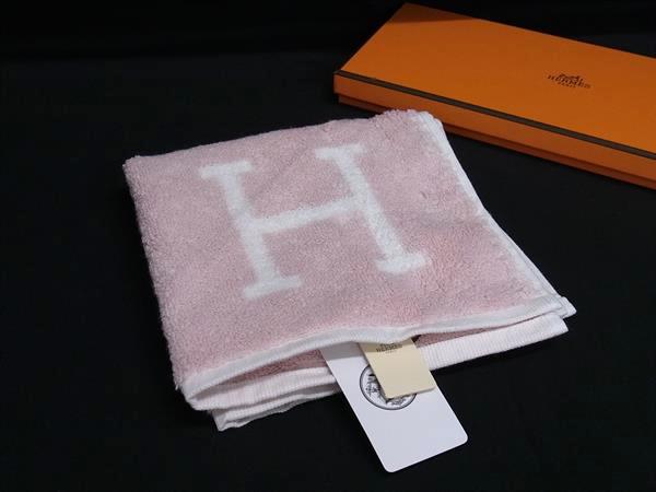 ■新品負けず劣らず■ HERMES エルメス アヴァロン カレタオル 綿織物100% 御手々西洋手ぬぐい 人間の顔西洋手ぬぐい サクラ色系 FU3398
