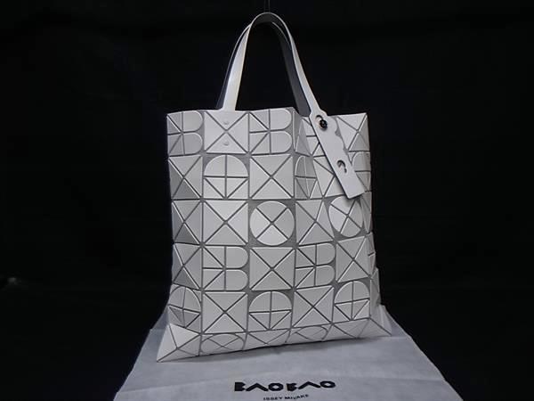 楽天市場】【バッグ】BAO BAO ISSEY MIYAKE バオ バオ イッセイ ミヤケ