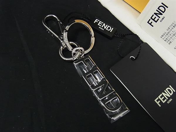 FENDI ロゴ キーホルダー FENDI - フェンディ FENDI ロゴ カラビナ付き バッグチャーム