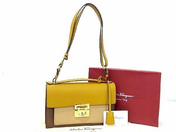 ■新品同様■ Salvatore Ferragamo フェラガモ AB-21G179 ガンチーニ レザー 2WAY ショルダーバッグ ハンドバッグ イエロー系 AV4983｜pleasure-Store　店