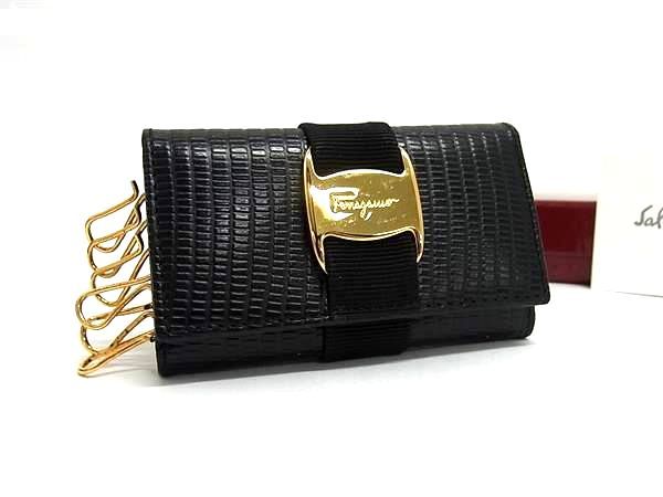 ■新品負けず劣らず■ Salvatore Ferragamo フェラガモ IE-223056 ヴァラ 蜥蜴型押しなめし革 6連 足懸かり入れもの 鍵入れ 黒いこと系 HB0193