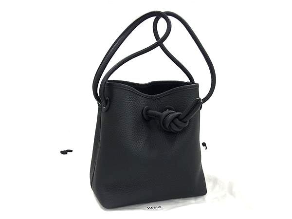 美品✨VASIC ヴァジック ボンド 巾着 バッグ レザー シボ革 ベージュ系 楽天市場】VASIC ヴァシック バッグ ハンドバッグ ベージュ系