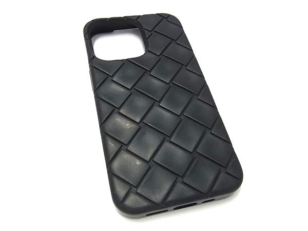 ■美品■ BOTTEGA VENETA ボッテガヴェネタ イントレチャート 天然ゴム iPhone16 Pro 相応う アイフォンケース 黒いこと系 BQ4283