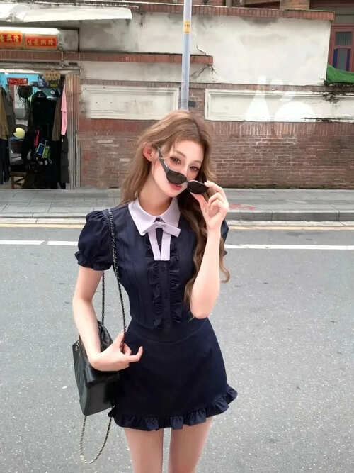【韓国発】パフスリーブボタンプリーツ付きセットアップ 韓国 3点セット 制服風 カーディガン シャツ プリーツスカート