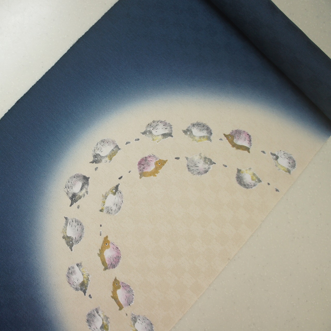 【新色】正絹　紋意匠　タタキ染　シマエナガ　落ち着いた桃色ピンク　名古屋帯 新色】正絹 紋意匠 タタキ染 シマエナガ 落ち着いた桃色ピンク